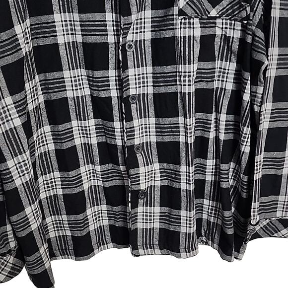 Residence by Majestic Black/Gray/White Plaid Pajama Lounge Top, NWT, 3X - Picture 3 of 6